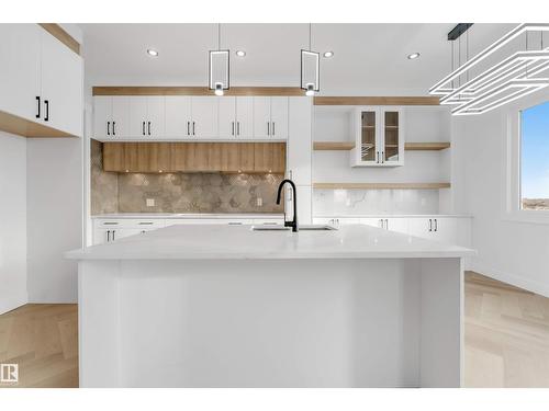 13136 187 Av Nw, Edmonton, AB - Indoor Photo Showing Kitchen With Upgraded Kitchen