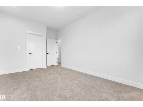 13136 187 Av Nw, Edmonton, AB - Indoor Photo Showing Other Room
