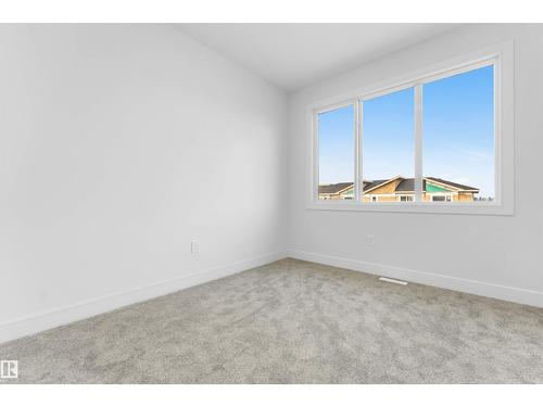 13136 187 Av Nw, Edmonton, AB - Indoor Photo Showing Other Room