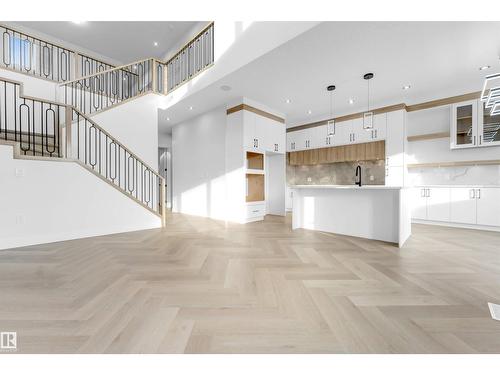 13136 187 Av Nw, Edmonton, AB - Indoor Photo Showing Kitchen