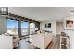 737 Leon Avenue Unit# 1401 Kelowna, BC V1Y 8L6