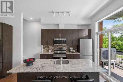 3652 Downpatrick Road, Ottawa, ON - Indoor Photo Showing Kitchen With Stainless Steel Kitchen With Upgraded Kitchen