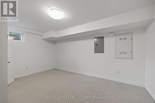 3652 Downpatrick Road, Ottawa, ON - Indoor Photo Showing Other Room