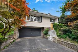 69 OLSEN DRIVE Toronto, ON M3A 3J4