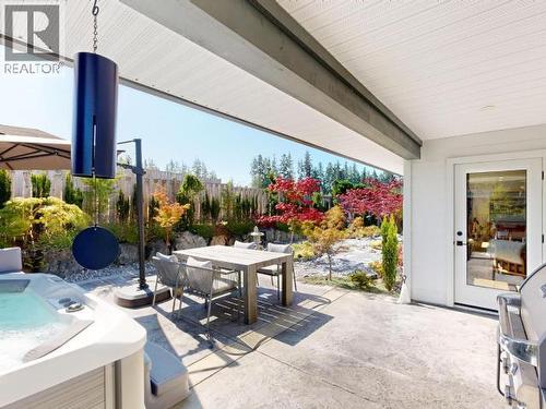 7117 Edgehill Crescent, Powell River, BC - Outdoor With Deck Patio Veranda