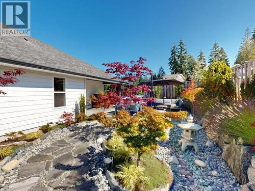 7117 Edgehill Crescent, Powell River, BC - Outdoor