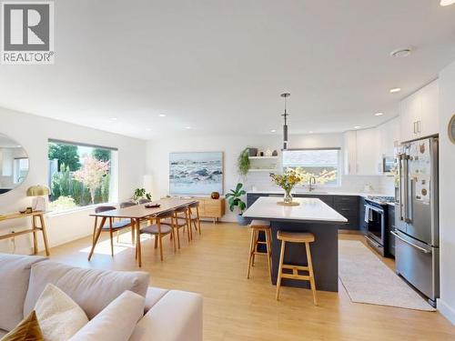 7117 Edgehill Crescent, Powell River, BC - Indoor