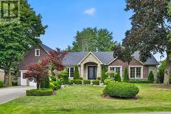 273 SAVOY CRESCENT Oakville, ON L6L 1Y2