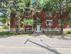 2 - 187 BRADLEY AVENUE Ottawa, ON K1L 7E1