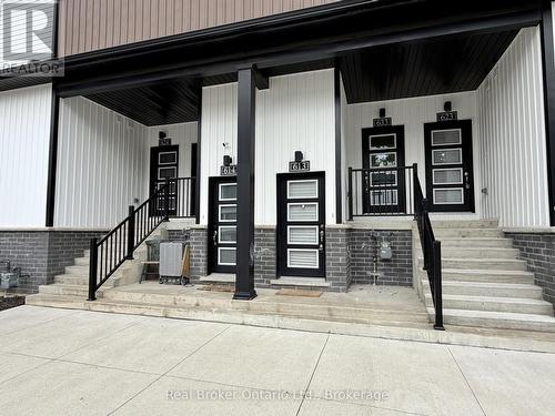 613 - 4263 FOURTH AVENUE , Niagara Falls (Downtown), Ontario L2E 0C2 2