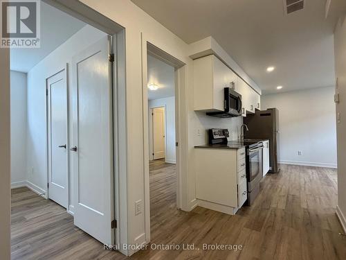 613 - 4263 FOURTH AVENUE , Niagara Falls (Downtown), Ontario L2E 0C2 4