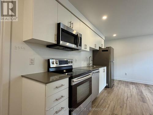 613 - 4263 FOURTH AVENUE , Niagara Falls (Downtown), Ontario L2E 0C2 5