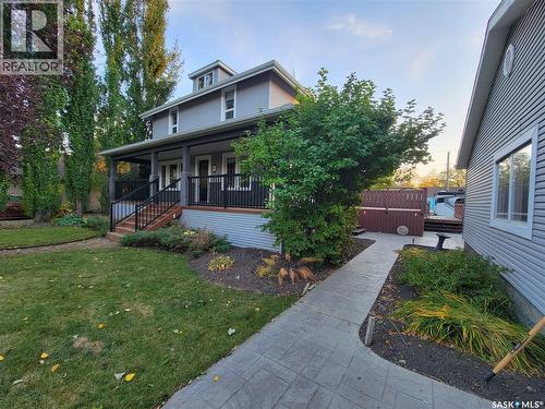 560 4Th Avenue E, Unity, SK - Outdoor With Deck Patio Veranda