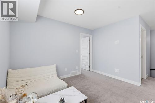 122 Taskamanwa Street, Saskatoon, SK - Indoor Photo Showing Bedroom