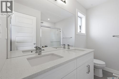 122 Taskamanwa Street, Saskatoon, SK - Indoor Photo Showing Bathroom