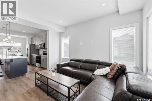 122 Taskamanwa Street, Saskatoon, SK - Indoor Photo Showing Living Room