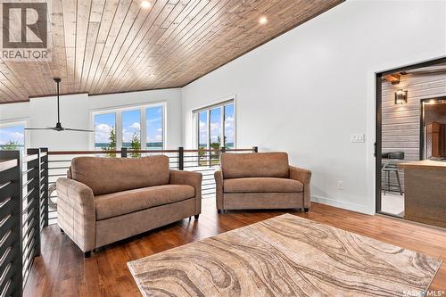 5000 Lakeside Road, Marean Lake, SK - Indoor Photo Showing Living Room