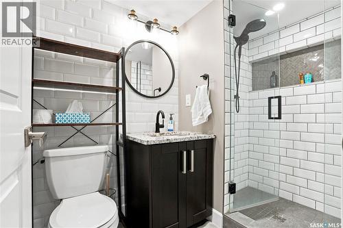 321 110Th Street W, Saskatoon, SK - Indoor Photo Showing Bathroom