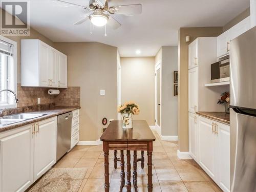 444 St. Raphael, Sudbury, ON - Indoor Photo Showing Kitchen