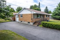 1493 Lansing Avenue Sudbury, ON P3A 4E1