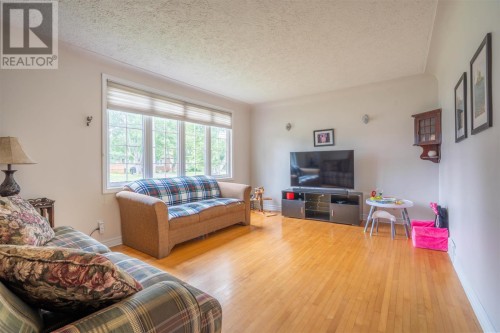 16 Retta St, Sault Ste. Marie, ON - Indoor