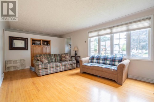 16 Retta St, Sault Ste. Marie, ON - Indoor