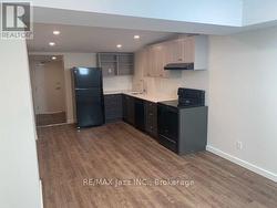 UPPER - 16 SIMCOE STREET S Oshawa (Central), ON L1H 4G2