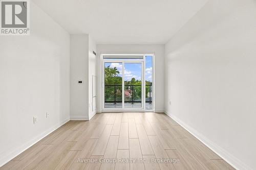 414 - 700 SHEPPARD AVENUE W , Toronto, Ontario M3H 0G5 5