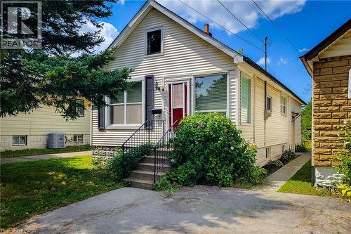 224 EAST 8TH Street  Hamilton, ON L9A 3L8