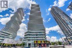 3900 CONFEDERATION Parkway Unit# 5010  Mississauga, ON L5B 0M3