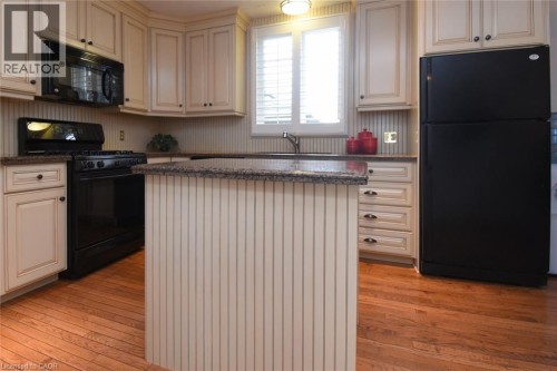 2565 Highway 56, Hamilton, ON - Indoor Photo Showing Kitchen