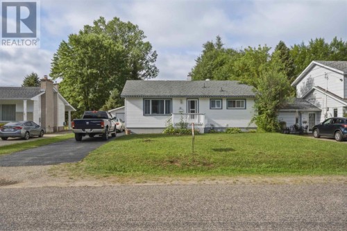 41 Centre St, Sault Ste Marie, ON 