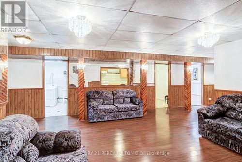 46 Cedar Drive, Toronto, ON - Indoor Photo Showing Living Room