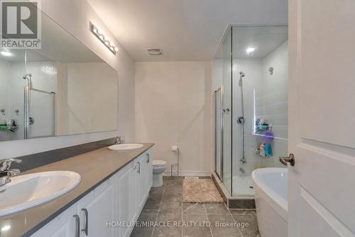 1429 Davis Loop, Innisfil, ON - Indoor Photo Showing Bathroom