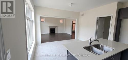 1429 Davis Loop, Innisfil, ON - Indoor Photo Showing Kitchen With Double Sink
