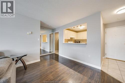 3000 Sandwich Street Unit# 309, Windsor, ON - Indoor