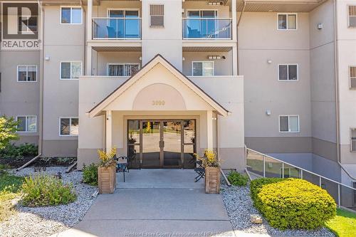 3000 Sandwich Street Unit# 309, Windsor, ON - Outdoor With Balcony