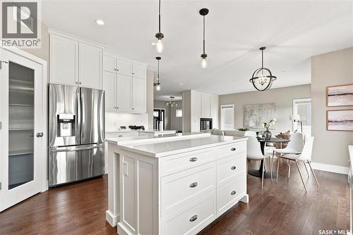 232 Secord Way, Saskatoon, SK - Indoor Photo Showing Kitchen With Upgraded Kitchen