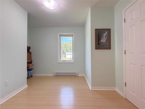 95033 131W Road, Strathclair, MB - Indoor Photo Showing Other Room