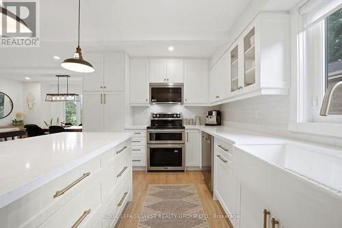 72 Mervyn Avenue, Toronto, ON - Indoor Photo Showing Kitchen With Upgraded Kitchen