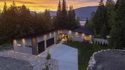 5147 Sunset Drive Eagle Bay, BC V0E 1T0