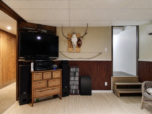 Salle familiale - 261 Route Des Bourque, Saint-Benoît-Labre, QC - Indoor