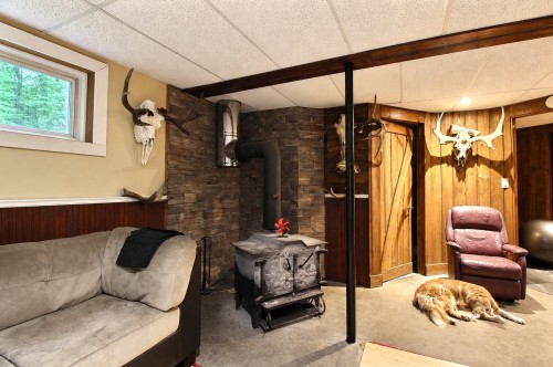 Salle familiale - 261 Route Des Bourque, Saint-Benoît-Labre, QC - Indoor
