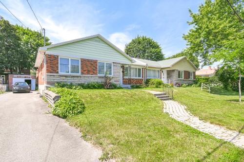 1380 Rue Lépine  Montréal (Saint-Laurent), QC H4L 4N6
