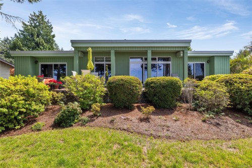 489 Bayview Terr, Qualicum Beach, BC 