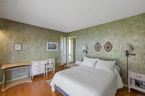 489 Bayview Terr, Qualicum Beach, BC 
