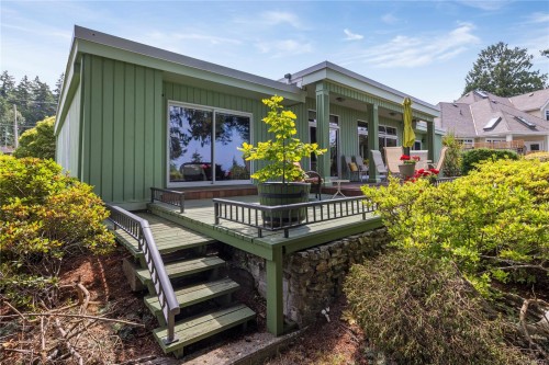489 Bayview Terr, Qualicum Beach, BC 