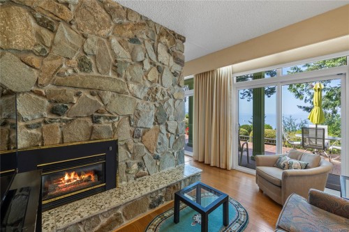 489 Bayview Terr, Qualicum Beach, BC 