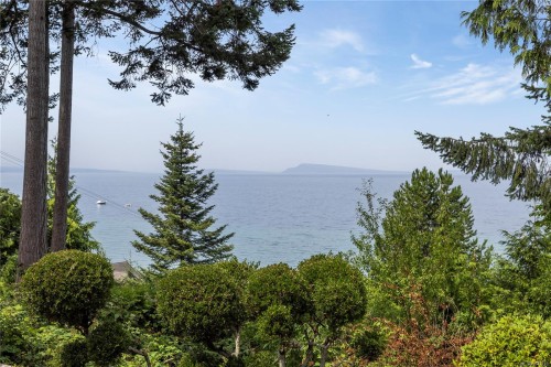 489 Bayview Terr, Qualicum Beach, BC 