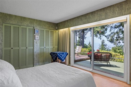 489 Bayview Terr, Qualicum Beach, BC 
